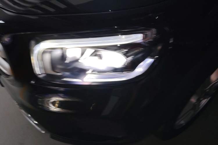 Used Mercedes-Benz GLB 2022 Refresh GLB 200 Dynamic Edition Left Front Headlight