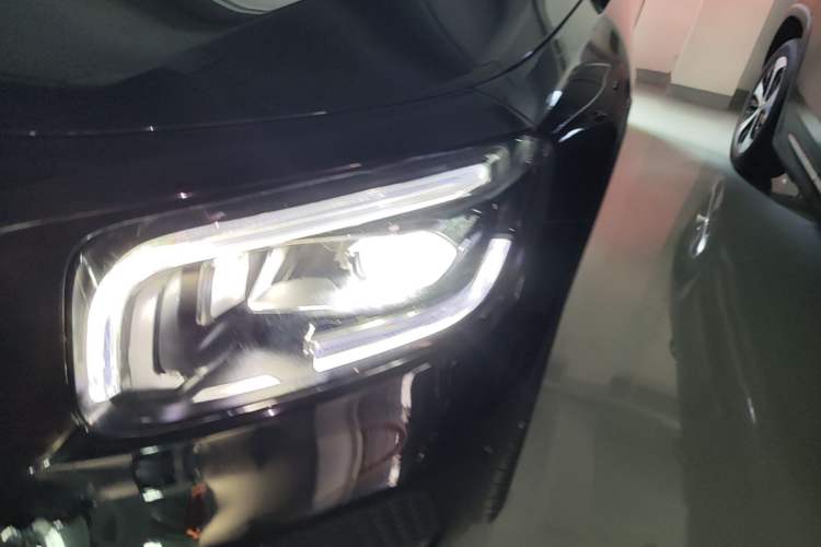 Used Mercedes-Benz GLB 2022 GLB 200 Stylish Edition Left Front Headlight