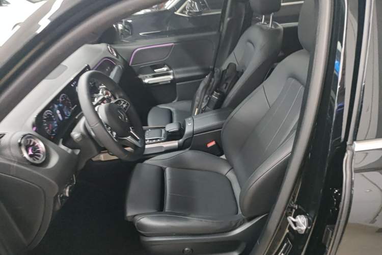 Used Mercedes-Benz GLB 2022 GLB 200 Dynamic Edition Left Front Seat