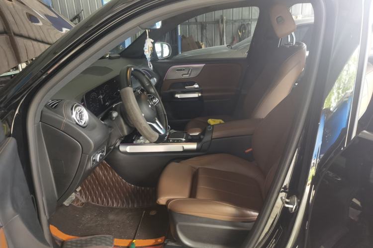 Used Mercedes-Benz GLB 2022 GLB 220 Fashion Model Left Front Seat