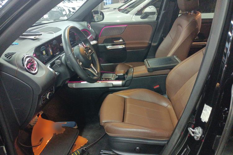 Used Mercedes-Benz GLB 2022 Updated GLB 200 Fashion Edition Left Front Seat