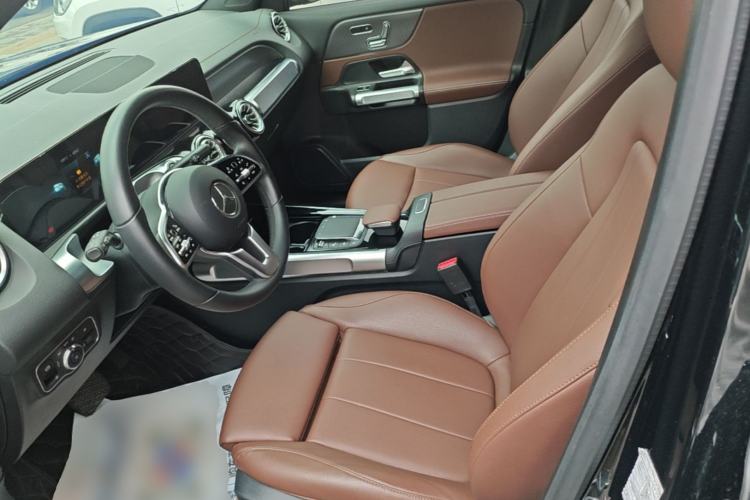 Used Mercedes-Benz GLB 2022 GLB 220 Fashion Model Left Front Seat