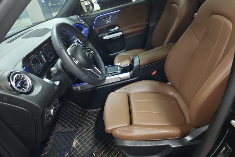 Used Mercedes-Benz GLB 2022 GLB 220 Fashion Model Left Front Seat