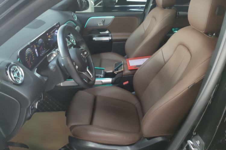 Used Mercedes-Benz GLB 2022 Second Facelift GLB 200 Dynamic Edition Left Front Seat