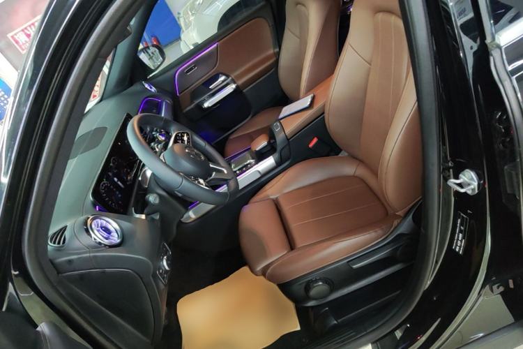 Used Mercedes-Benz GLB 2022 GLB 220 Fashion Model Left Front Seat