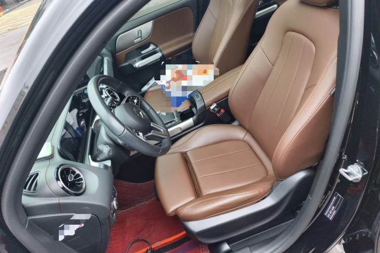 Used Mercedes-Benz GLB 2022 Second Facelift GLB 200 Fashion Edition Left Front Seat