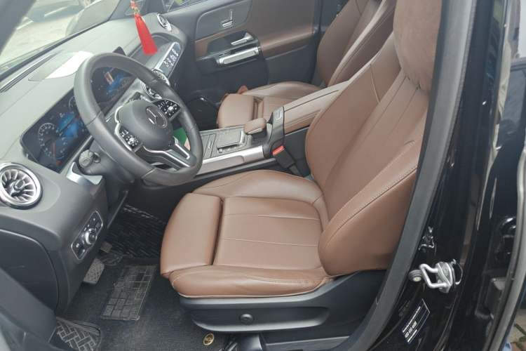 Used Mercedes-Benz GLB 2022 Updated GLB 200 Fashion Edition Left Front Seat