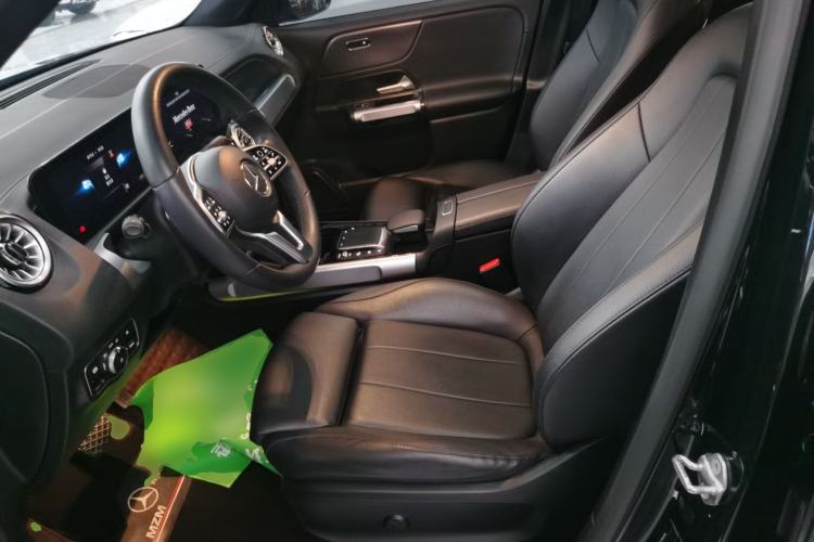 Used Mercedes-Benz GLB 2022 Updated GLB 200 Fashion Edition Left Front Seat