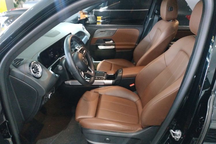 Used Mercedes-Benz GLB 2022 GLB 220 Fashion Model Left Front Seat