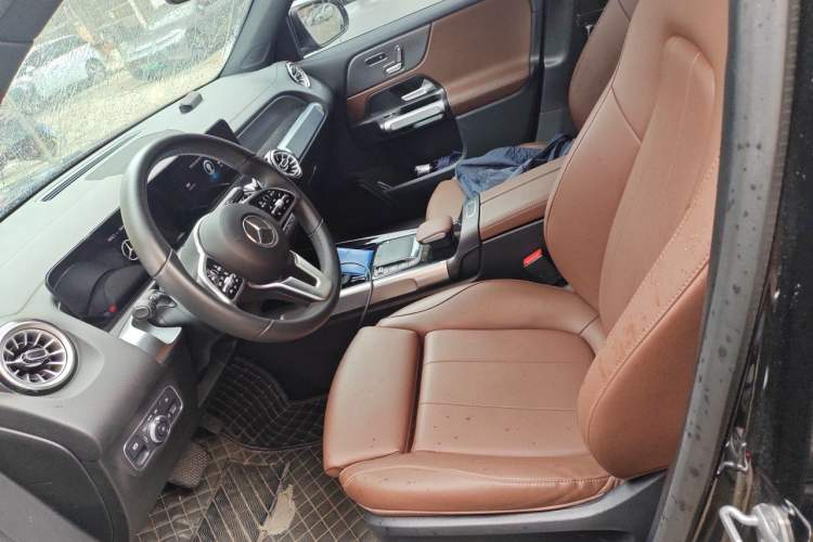 Used Mercedes-Benz GLB 2022 GLB 220 Fashion Model Left Front Seat