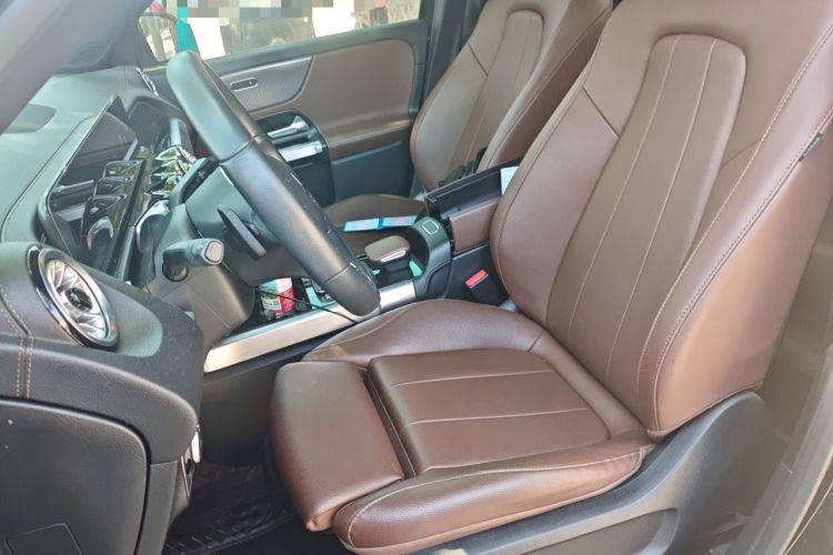 Used Mercedes-Benz GLB 2022 GLB 220 Fashion Model Left Front Seat