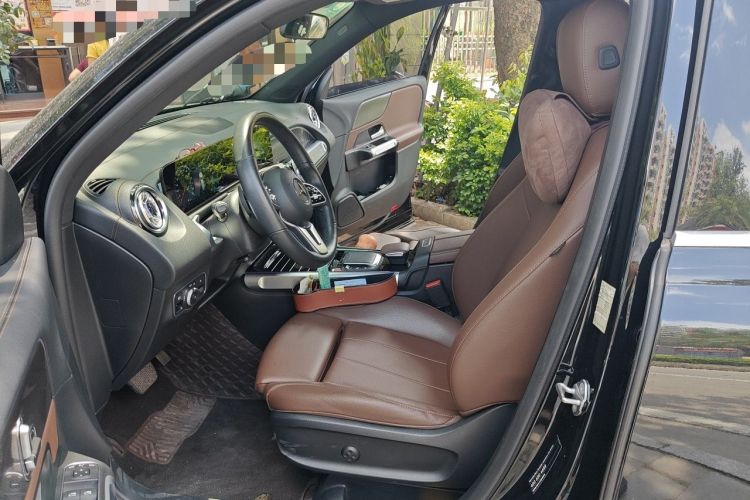 Used Mercedes-Benz GLB 2022 Updated GLB 200 Fashion Edition Left Front Seat