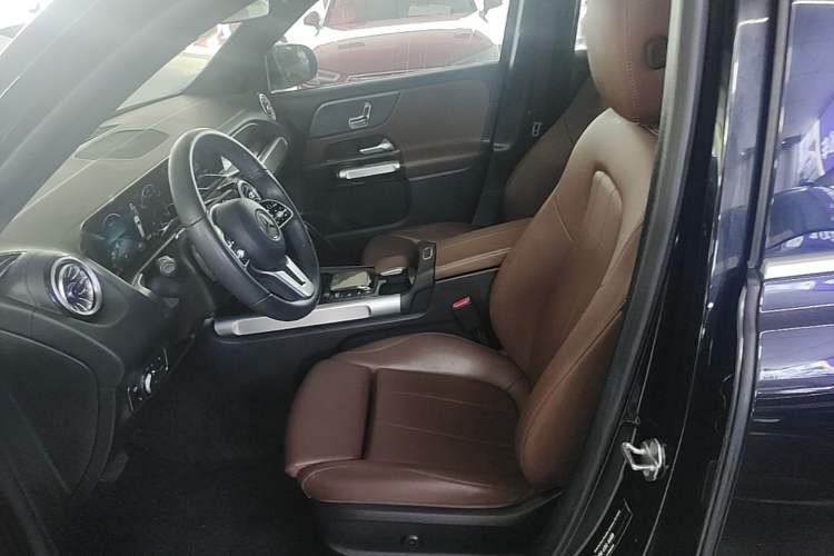 Used Mercedes-Benz GLB 2022 Refresh GLB 200 Dynamic Edition Left Front Seat