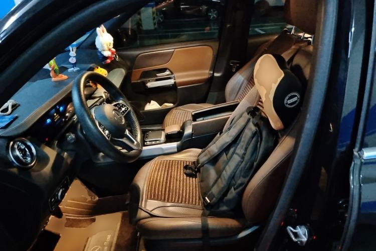 Used Mercedes-Benz GLB 2022 Updated GLB 200 Fashion Edition Left Front Seat