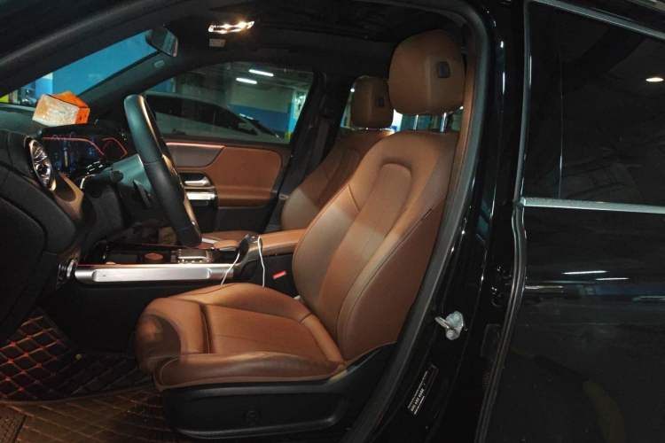 Used Mercedes-Benz GLB 2022 Updated GLB 200 Fashion Edition Left Front Seat