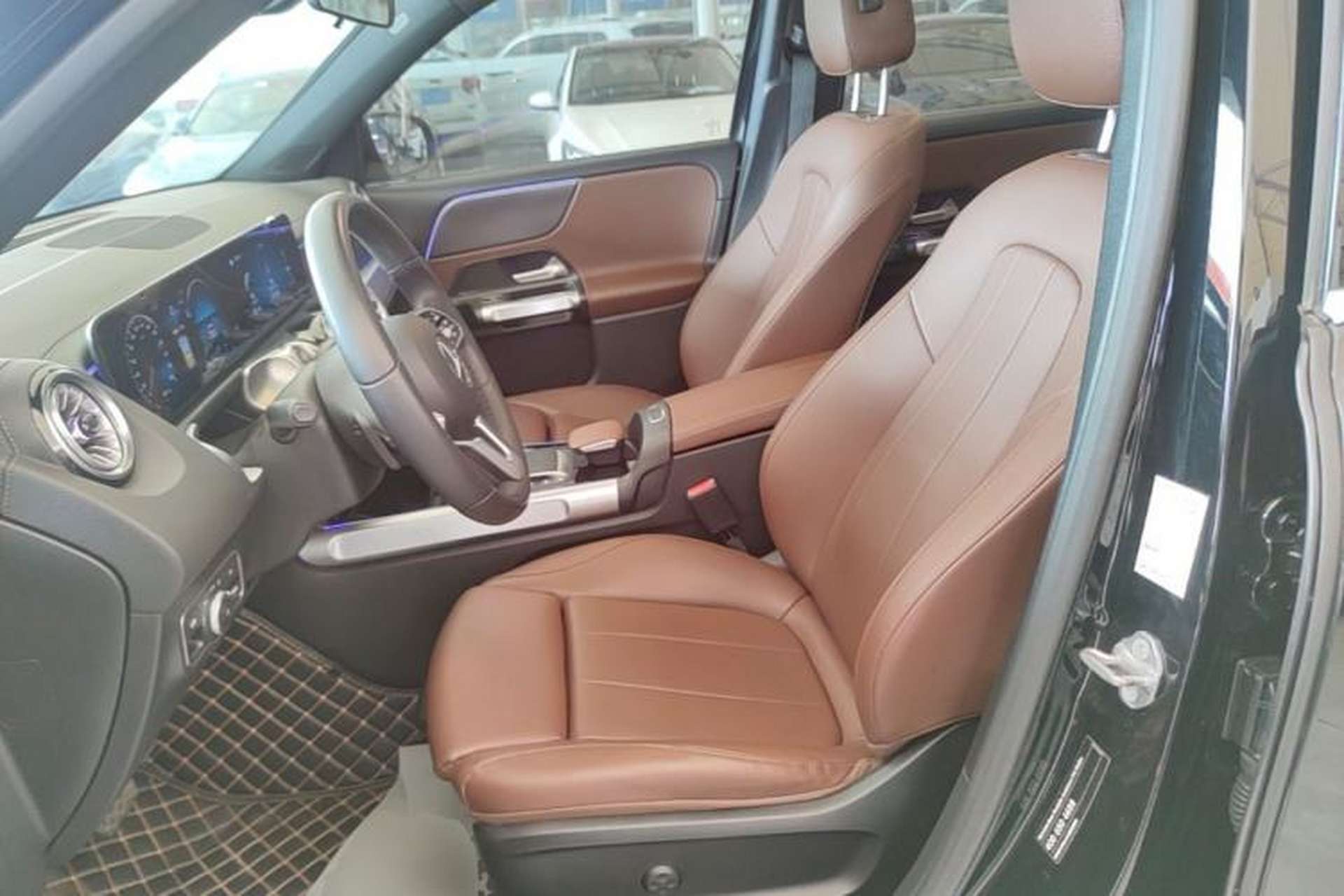 Used Mercedes-Benz GLB 2022 GLB 200 Dynamic Edition Left Front Seat