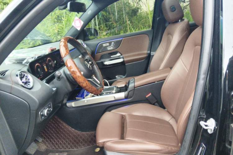 Used Mercedes-Benz GLB 2022 Second Facelift GLB 200 Fashion Edition Left Front Seat
