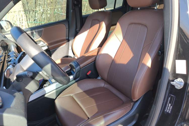 Used Mercedes-Benz GLB 2022 Updated GLB 200 Fashion Edition Left Front Seat