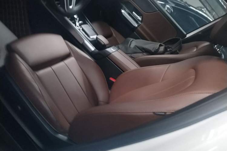 Used Mercedes-Benz GLB 2022 Refresh GLB 200 Dynamic Edition Left Front Seat