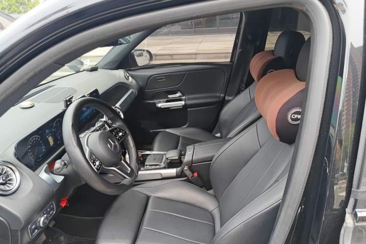 Used Mercedes-Benz GLB 2022 GLB 220 4MATIC Left Front Seat