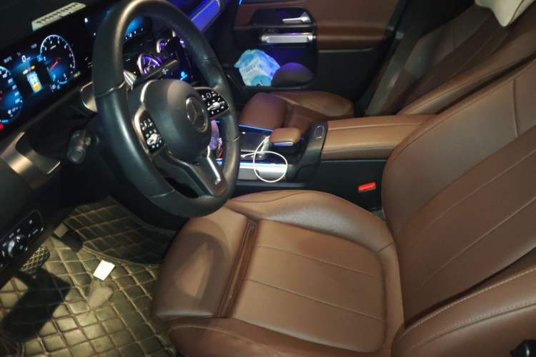 Used Mercedes-Benz GLB 2022 GLB 200 Dynamic Edition Left Front Seat