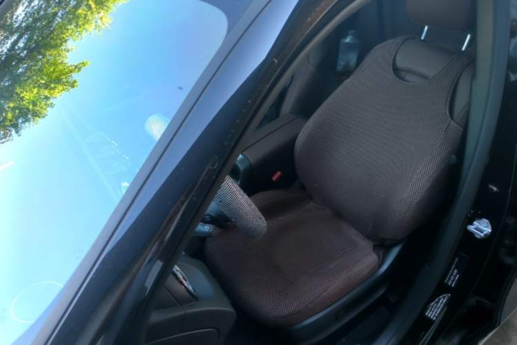 Used Mercedes-Benz GLB 2022 Updated GLB 200 Fashion Edition Left Front Seat