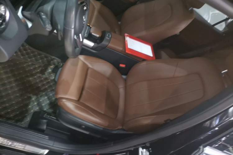 Used Mercedes-Benz GLB 2022 Refresh GLB 200 Dynamic Edition Left Front Seat