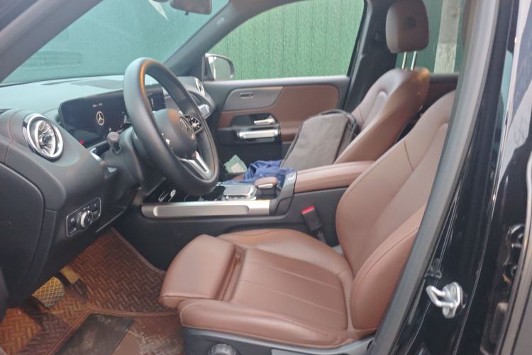 Used Mercedes-Benz GLB 2022 GLB 220 Fashion Model Left Front Seat