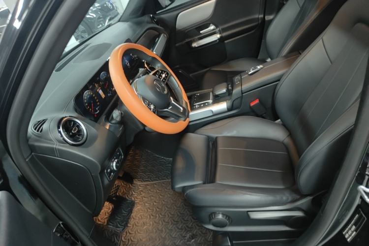 Used Mercedes-Benz GLB 2022 Second Facelift GLB 200 Fashion Edition Left Front Seat