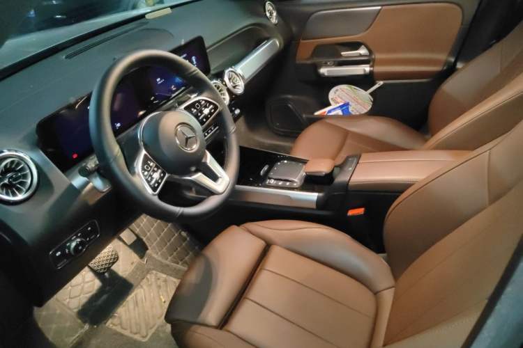 Used Mercedes-Benz GLB 2022 GLB 220 Dynamic Edition Left Front Seat
