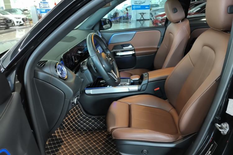 Used Mercedes-Benz GLB 2022 Updated GLB 200 Fashion Edition Left Front Seat