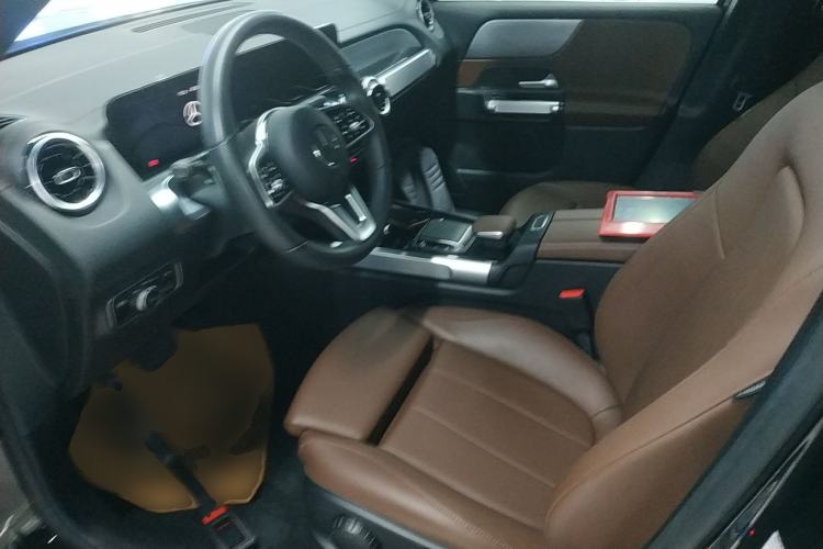 Used Mercedes-Benz GLB 2022 Second Facelift GLB 200 Fashion Edition Left Front Seat