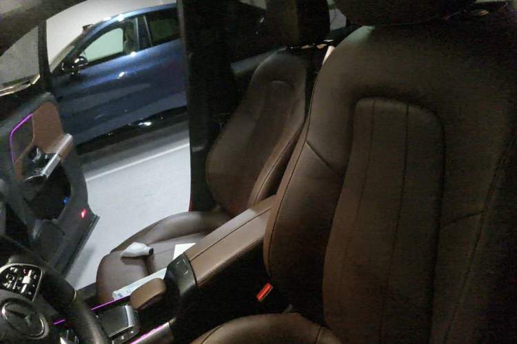 Used Mercedes-Benz GLB 2022 GLB 200 Dynamic Edition Left Front Seat