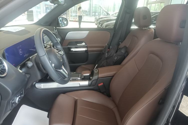 Used Mercedes-Benz GLB 2022 Second Facelift GLB 200 Dynamic Edition Left Front Seat
