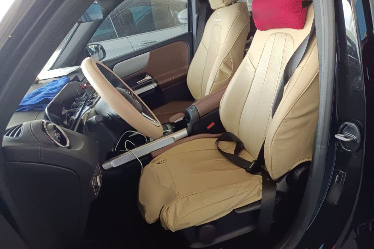 Used Mercedes-Benz GLB 2022 Second Facelift GLB 200 Fashion Edition Left Front Seat