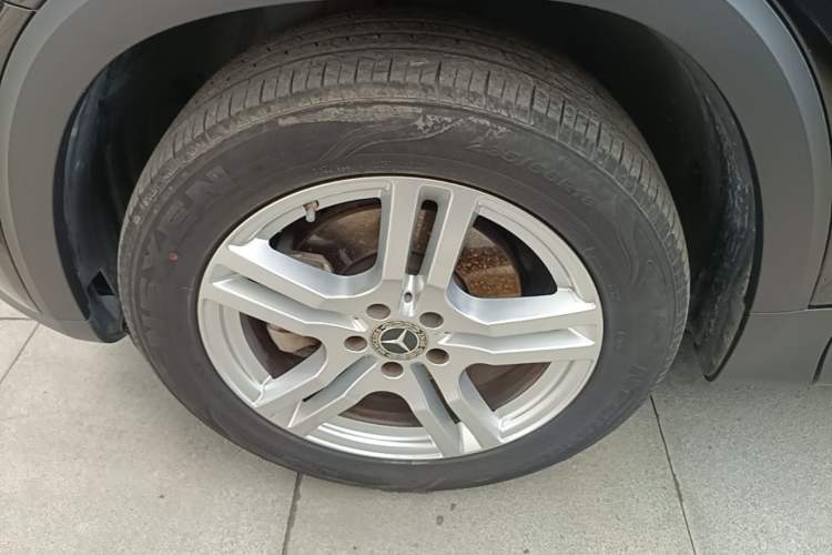 Used Mercedes-Benz GLB 2022 GLB 200 Dynamic Edition Left Front Wheel Hub
