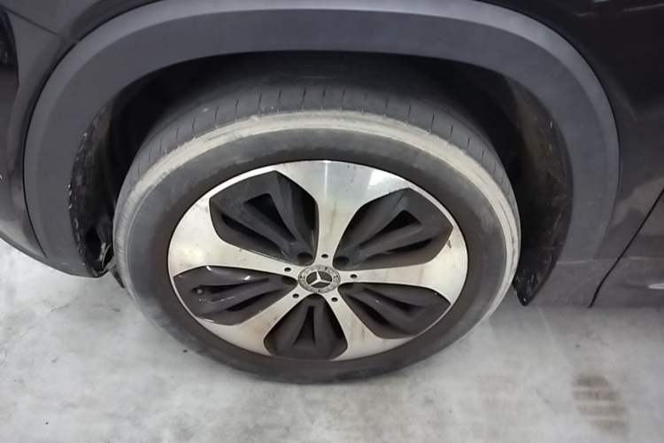 Used Mercedes-Benz GLB 2022 GLB 200 Stylish Edition Left Front Wheel Hub