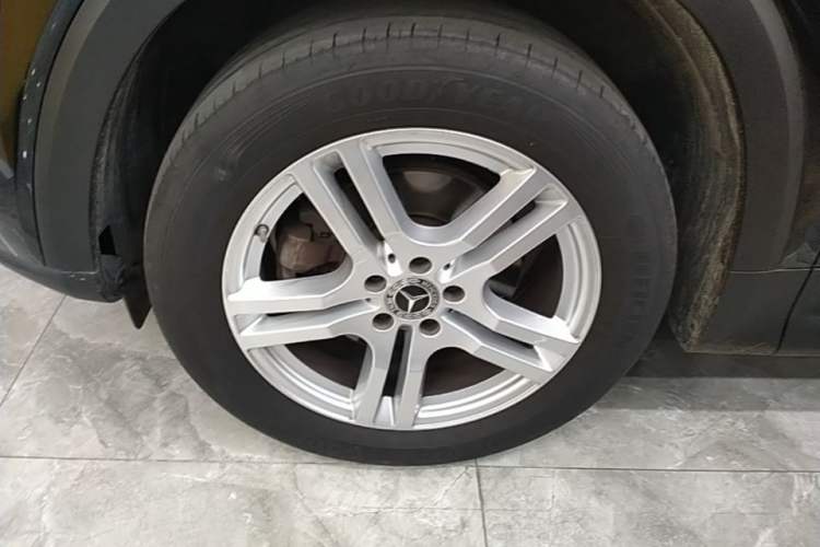 Used Mercedes-Benz GLB 2022 Refresh GLB 200 Dynamic Edition Left Front Wheel Hub