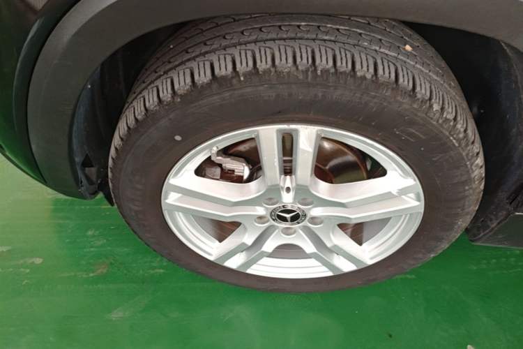 Used Mercedes-Benz GLB 2022 Refresh GLB 200 Dynamic Edition Left Front Wheel Hub