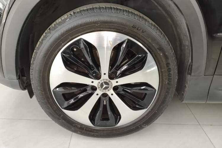 Used Mercedes-Benz GLB 2022 Updated GLB 200 Fashion Edition Left Front Wheel Hub