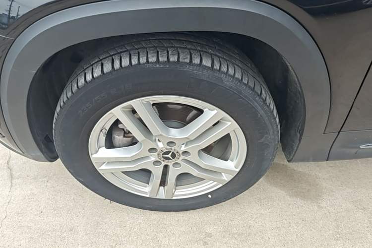 Used Mercedes-Benz GLB 2022 Second Facelift GLB 200 Fashion Edition Left Front Wheel Hub
