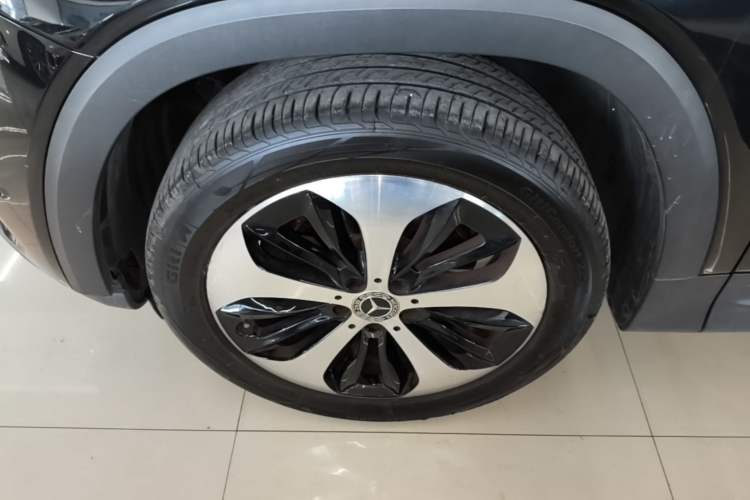Used Mercedes-Benz GLB 2022 Updated GLB 200 Fashion Edition Left Front Wheel Hub