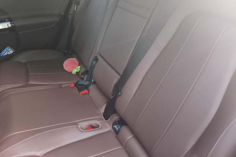 Used Mercedes-Benz GLB 2022 GLB 220 Fashion Model Left Rear Seat