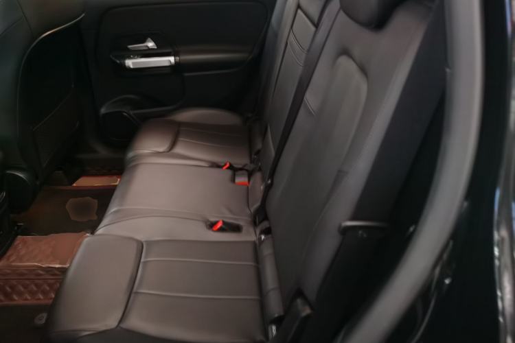 Used Mercedes-Benz GLB 2022 Updated GLB 200 Fashion Edition Left Rear Seat
