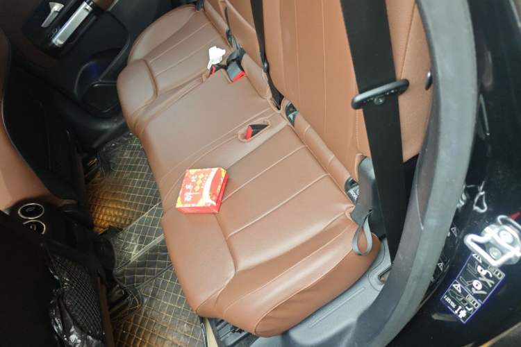 Used Mercedes-Benz GLB 2022 Updated GLB 200 Fashion Edition Left Rear Seat