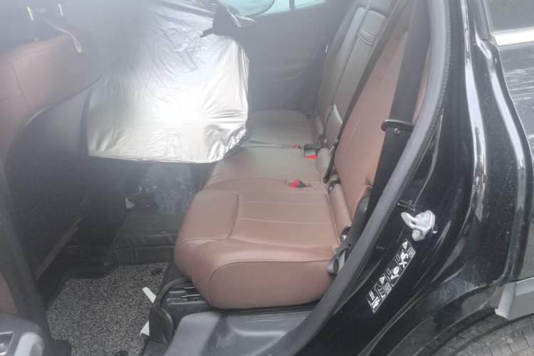 Used Mercedes-Benz GLB 2022 Updated GLB 200 Fashion Edition Left Rear Seat