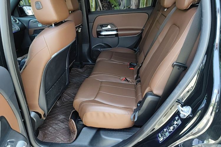 Used Mercedes-Benz GLB 2022 GLB 220 Fashion Model Left Rear Seat