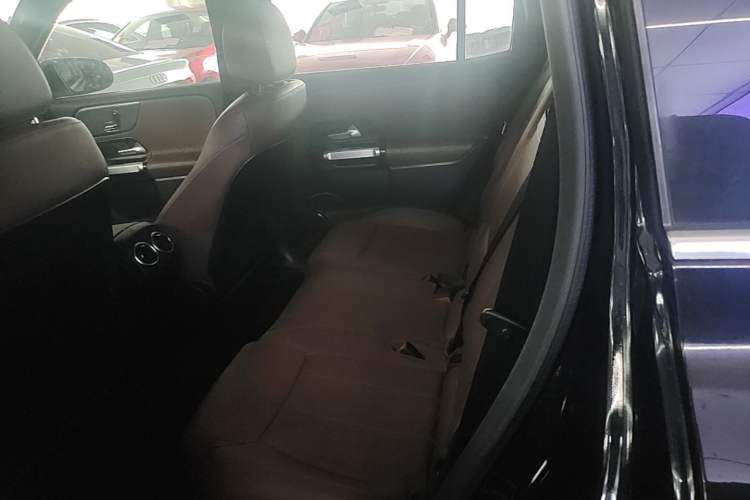 Used Mercedes-Benz GLB 2022 Refresh GLB 200 Dynamic Edition Left Rear Seat