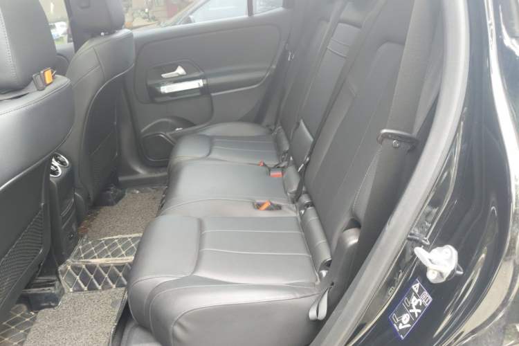 Used Mercedes-Benz GLB 2022 GLB 220 Dynamic Edition Left Rear Seat