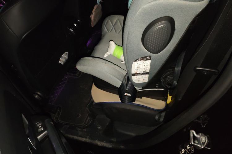 Used Mercedes-Benz GLB 2022 GLB 220 Dynamic Edition Left Rear Seat